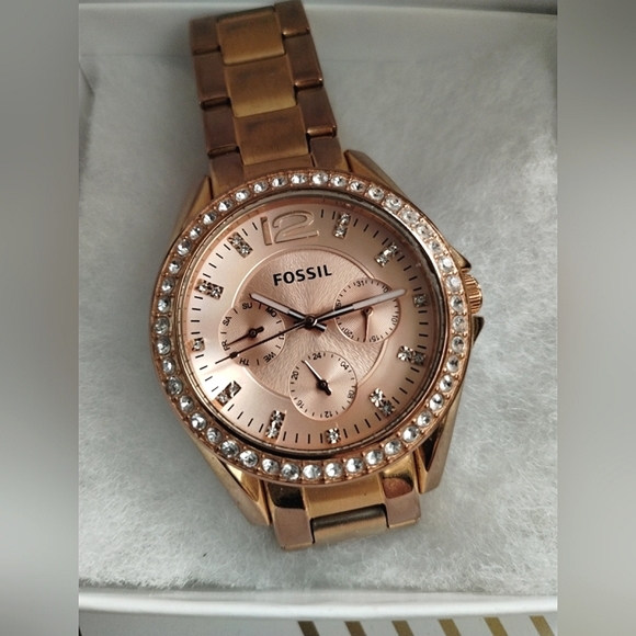 Fossil Riley Multifunction Rose Gold Tone Stainless Steel Watch - Picture 6 of 16